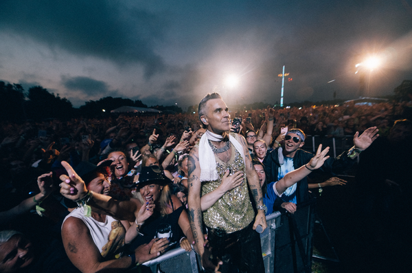Isle of Wight Festival only available on RobbieWilliams.com