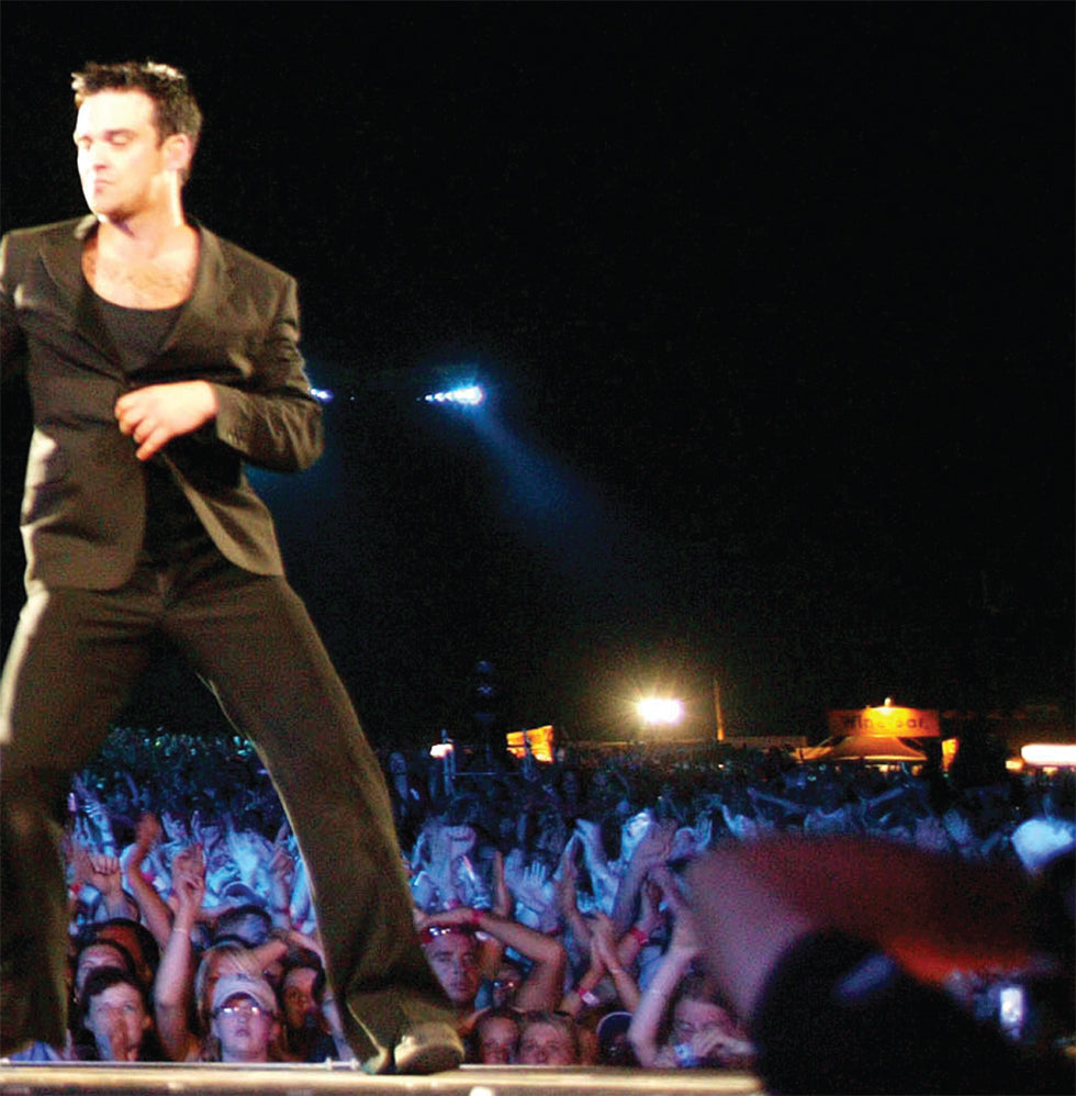 Live at Knebworth image 10