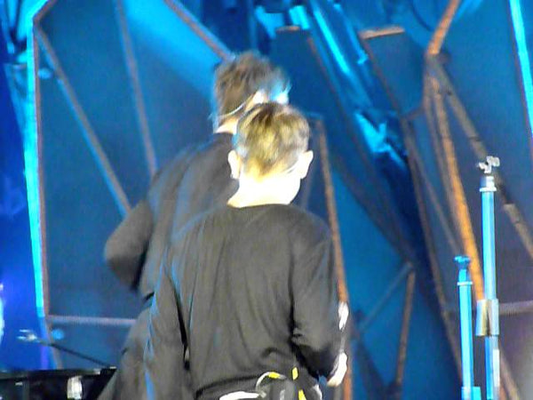 Progress Live 2011: Take That Recreate Take That & Party Cover At Manchester (4 June) only available on RobbieWilliams.com