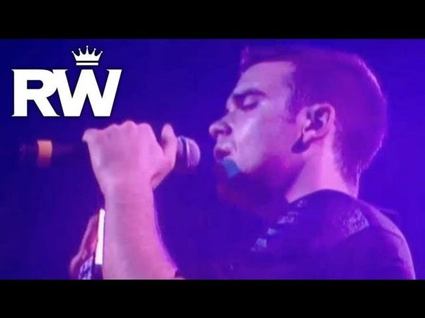 Live In Your Living Room: Killing Me only available on RobbieWilliams.com
