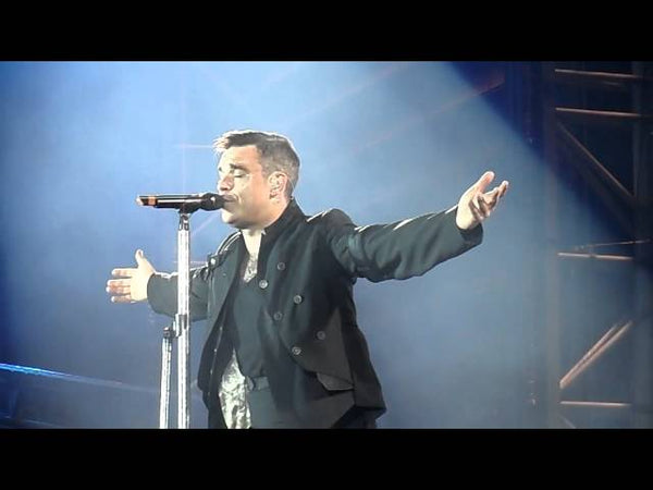 Progress Live 2011: Angels - Sunderland only available on RobbieWilliams.com