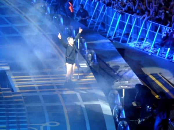 Progress Live 2011: Robbie Drops His Trousers At Cardiff (14 June) only available on RobbieWilliams.com