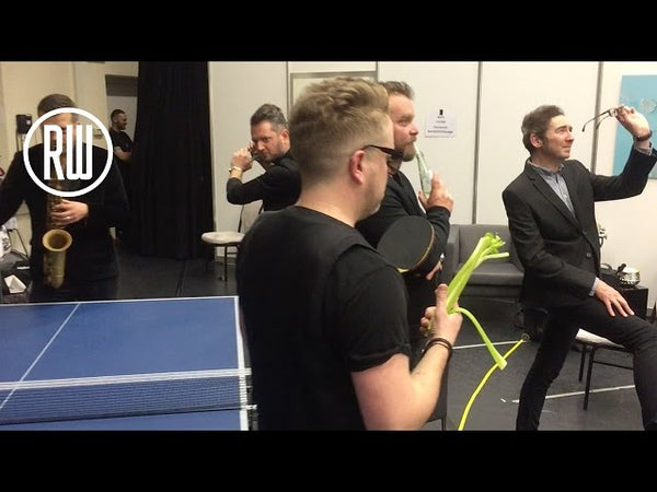 #MannequinChallenge only available on RobbieWilliams.com